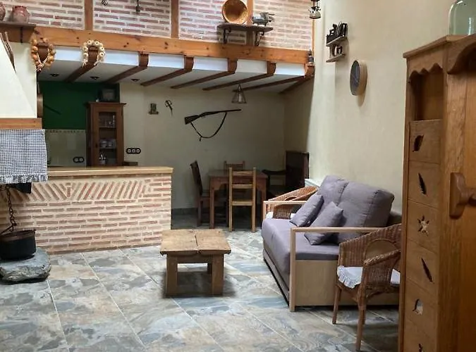 Rurales Casa Lafuente 公寓 Luquiano